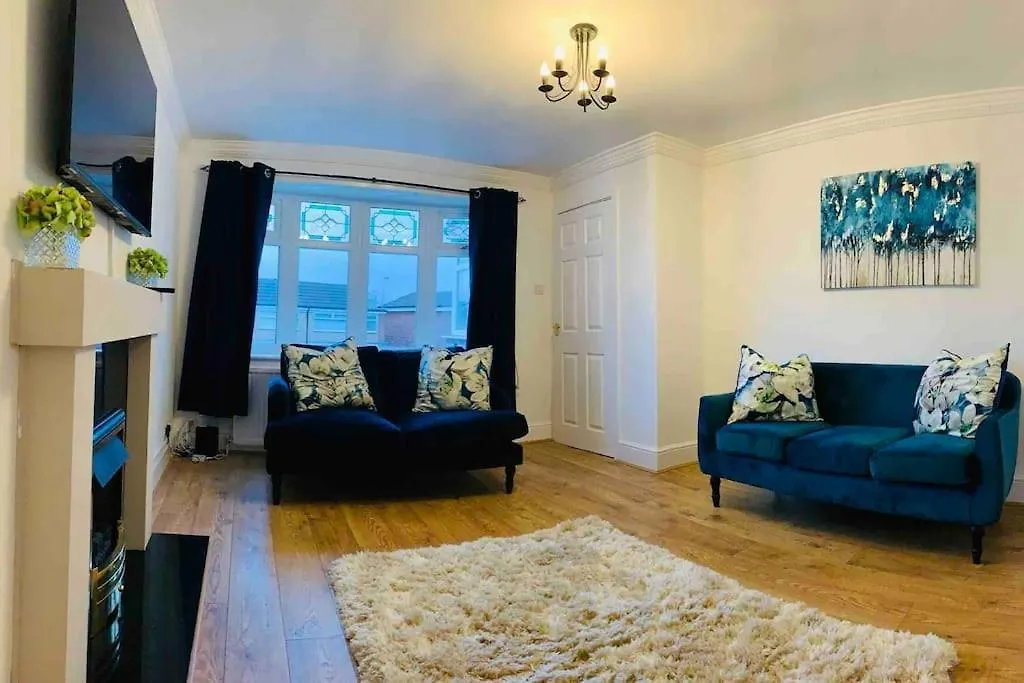 Homely Detached 3 Bedroom House Near Sheffield ロザーハム 0*,