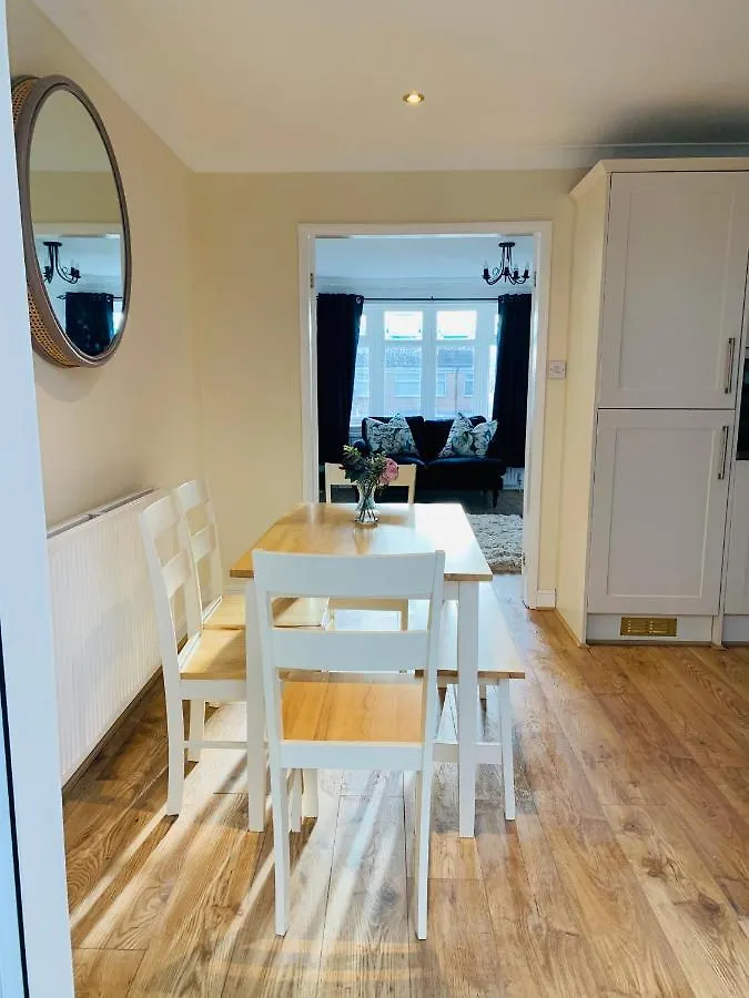 Homely Detached 3 Bedroom House Near Sheffield ロザーハム