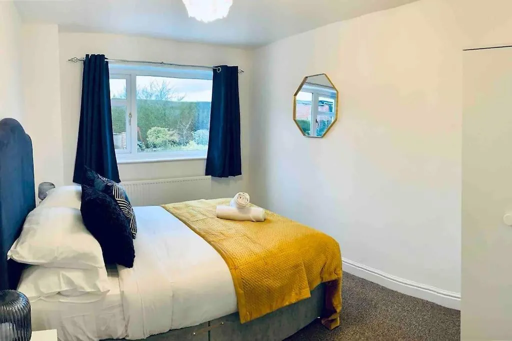Homely Detached 3 Bedroom House Near Sheffield ロザーハム