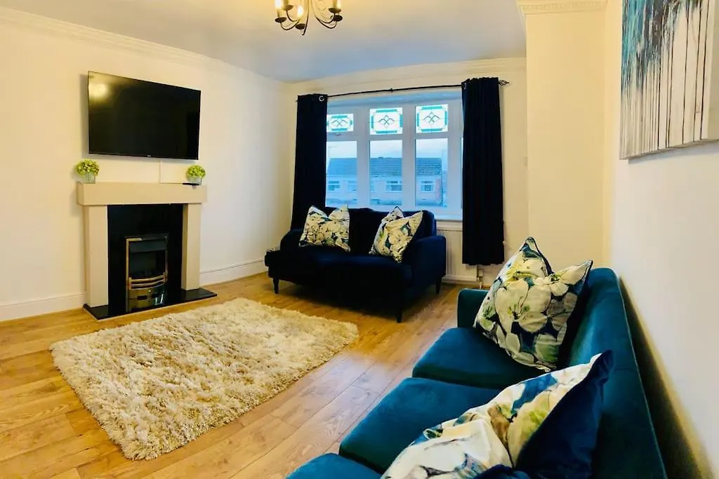 別荘 Homely Detached 3 Bedroom House Near Sheffield ロザーハム イギリス